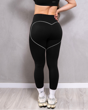 Heartbeat Set Negro Short / Leggings / Top (Se venden por separado)