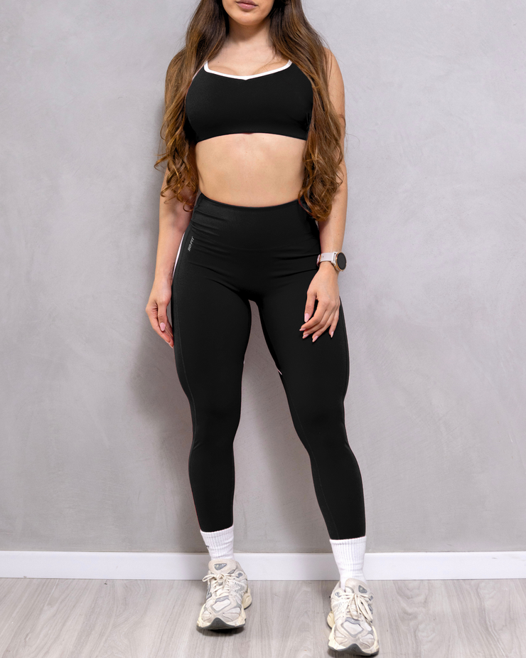 Heartbeat Set Negro Short / Leggings / Top (Se venden por separado)