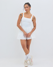 Nuvia, vestido tenista con bolsas