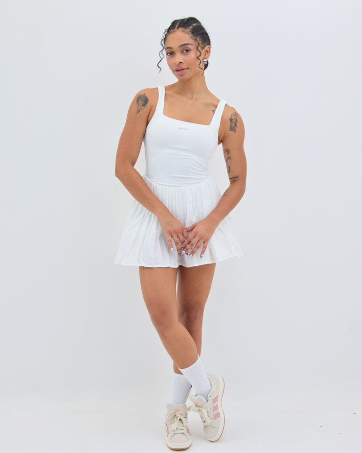 Nuvia, vestido tenista con bolsas