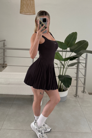 Nuvia, vestido tenista con bolsas